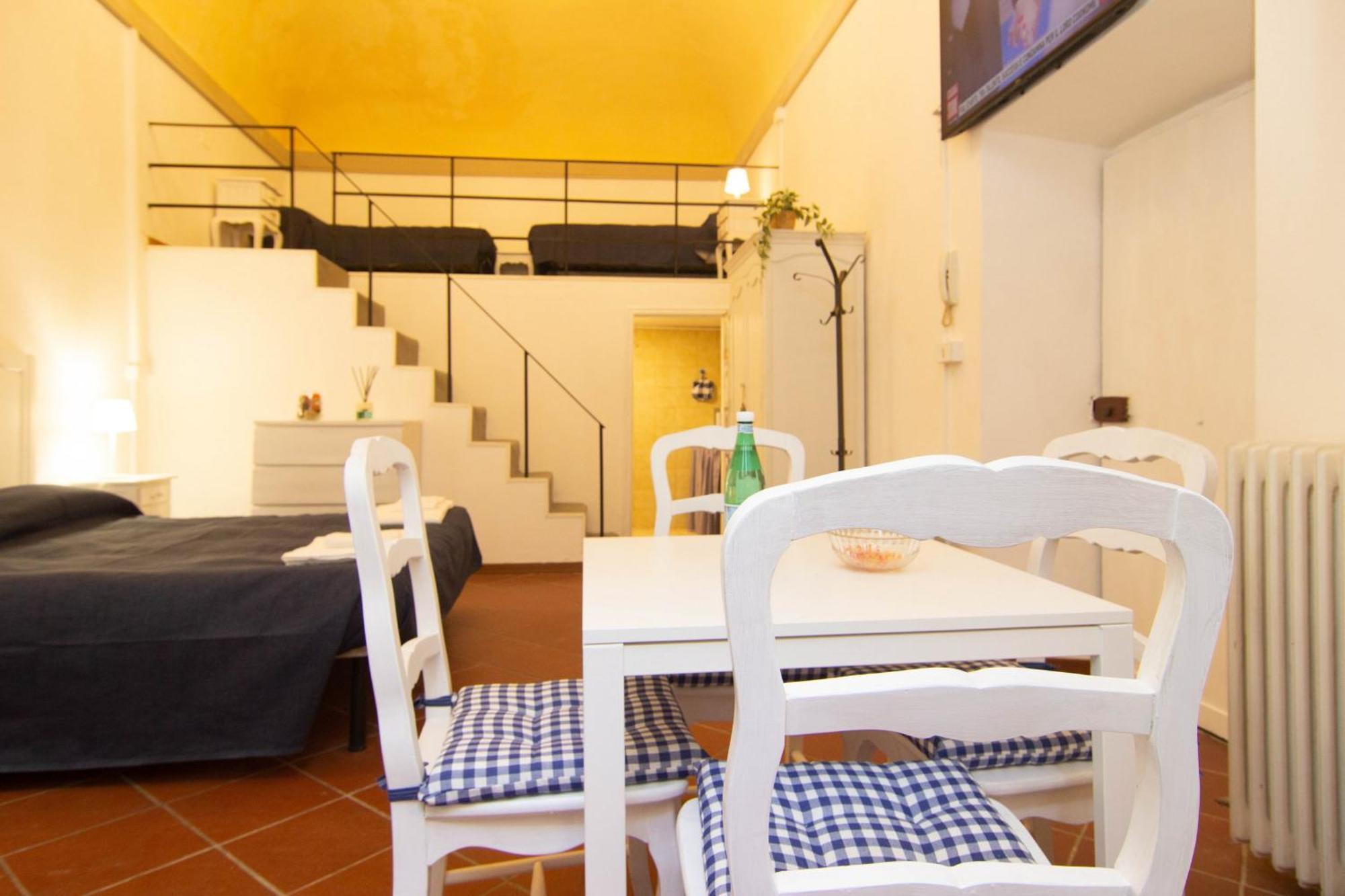 Nel Cuore Di PisaMonolocale In Palazzo Storico. Exterior photo